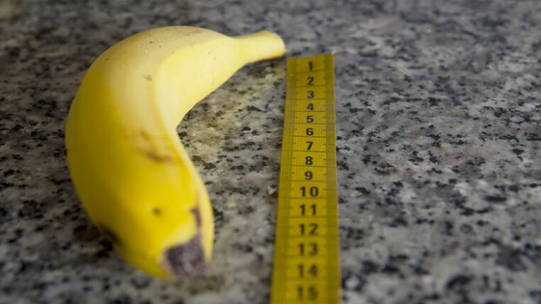 medición do pene despois da ampliación do glande usando o exemplo dunha banana
